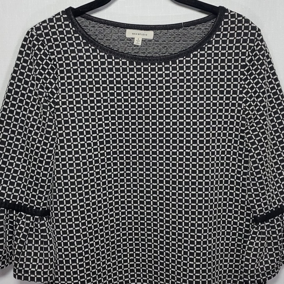 Max Studio Bell Sleeves Boat Neck Geometric Dress - Picture 3 of 10